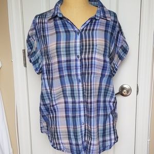 Short sleeve plaid camp shirt